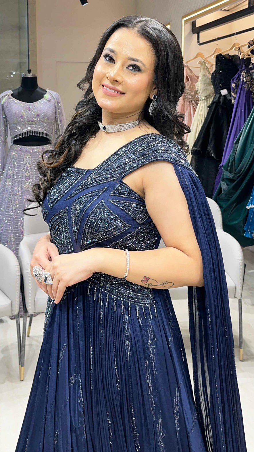 Chinon dress with sequins & thread in navy blue