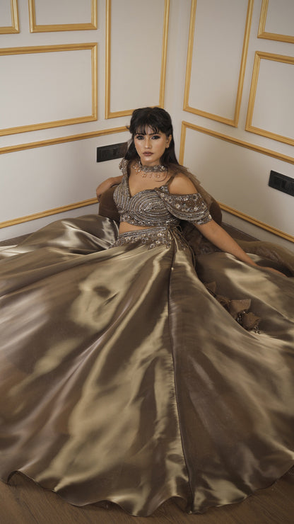 Organza lehenga choli in mehendi green with sequins & cut dana